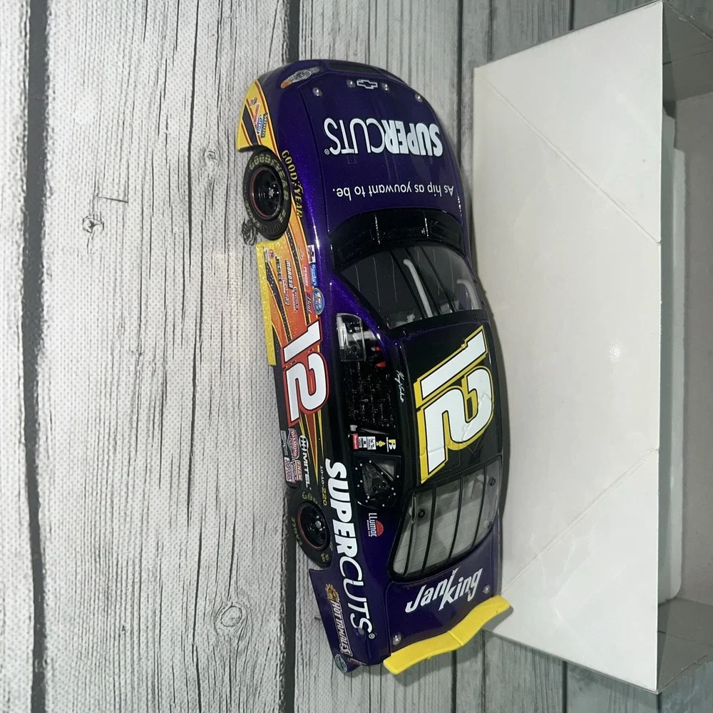 #12 Kerry Earnhardt Supercuts 2002 Monte Carlo Action Diecast 1:24